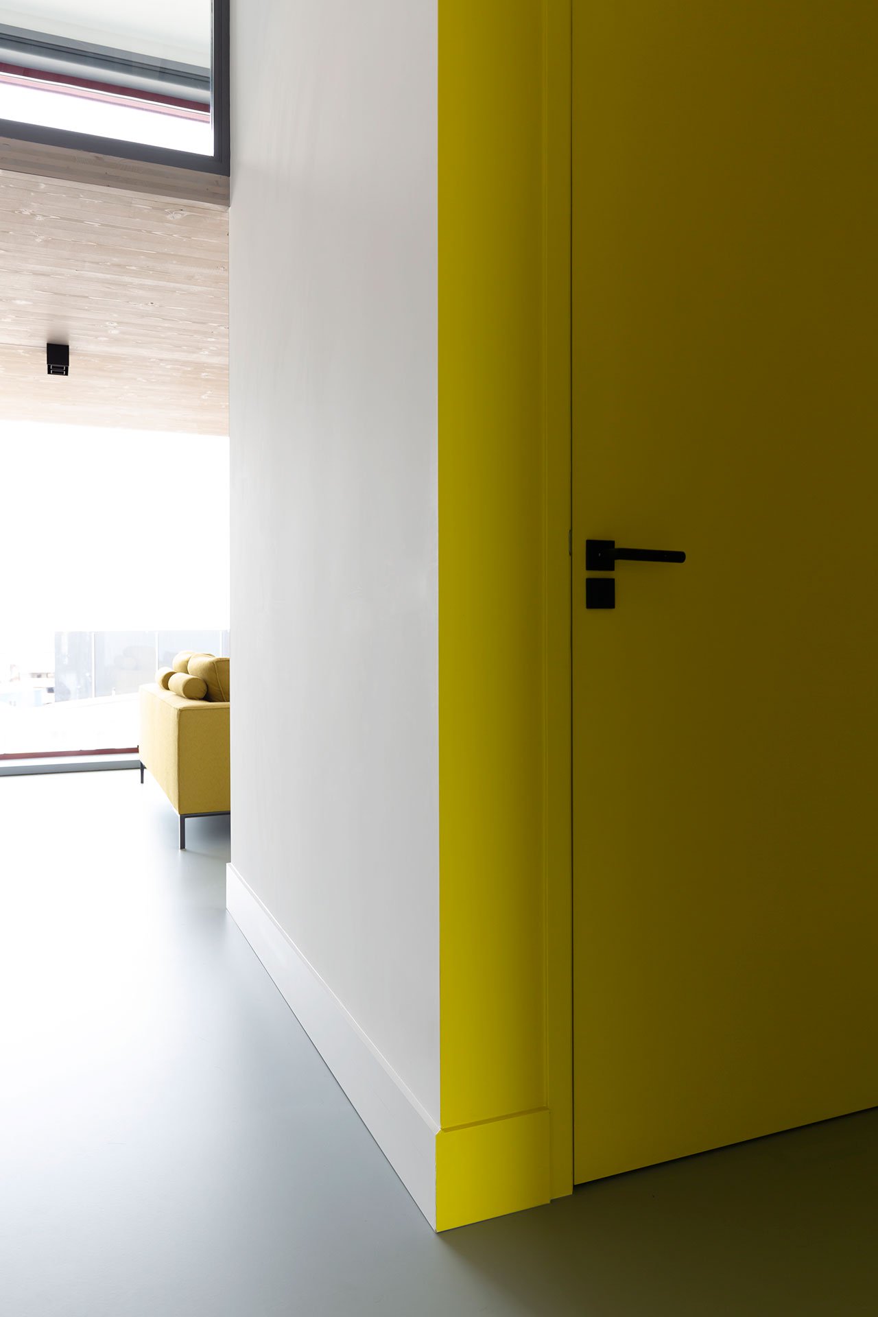 1F2341954-10.jpg